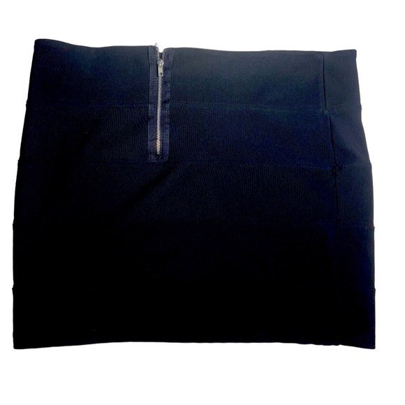 SEDUCTIONS SIZE 16 WOMAN’S SKIRT 97%POLYESTER 3%SPANDEX - Picture 2 of 5